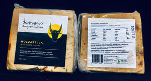 Damona Vegan Mozzarella with Tomato and Herb