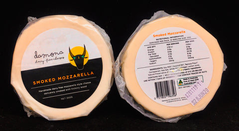 Damona Vegan Smoked Mozzarella