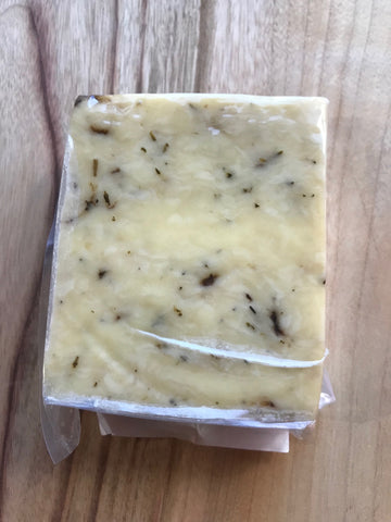 Caramelised Onion and Thyme Cheddar